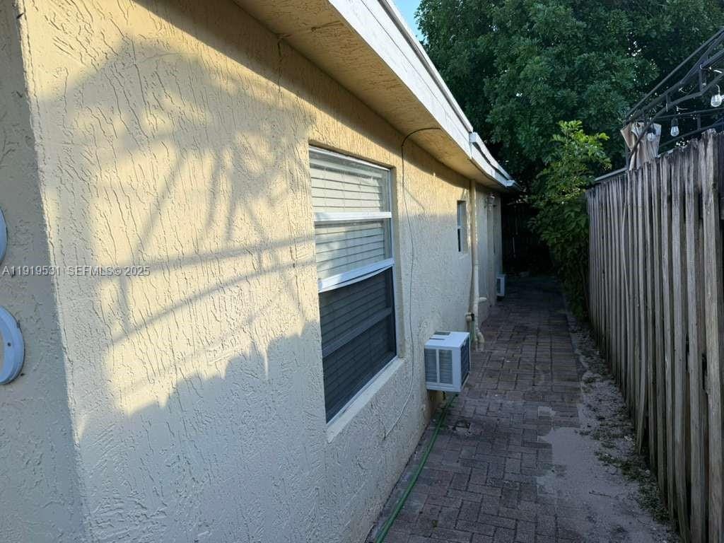 390 NE 30th Street, Pompano Beach, FL 33064 photo 7