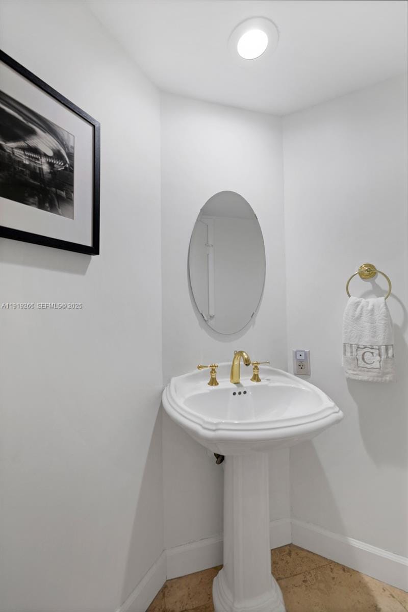 19333 Collins Avenue 504 — photo 12