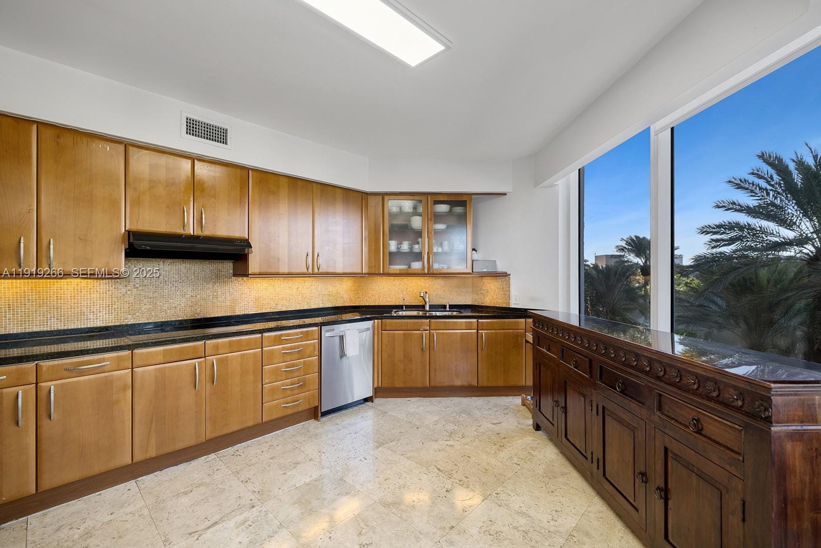 19333 Collins Avenue 504 — photo 10