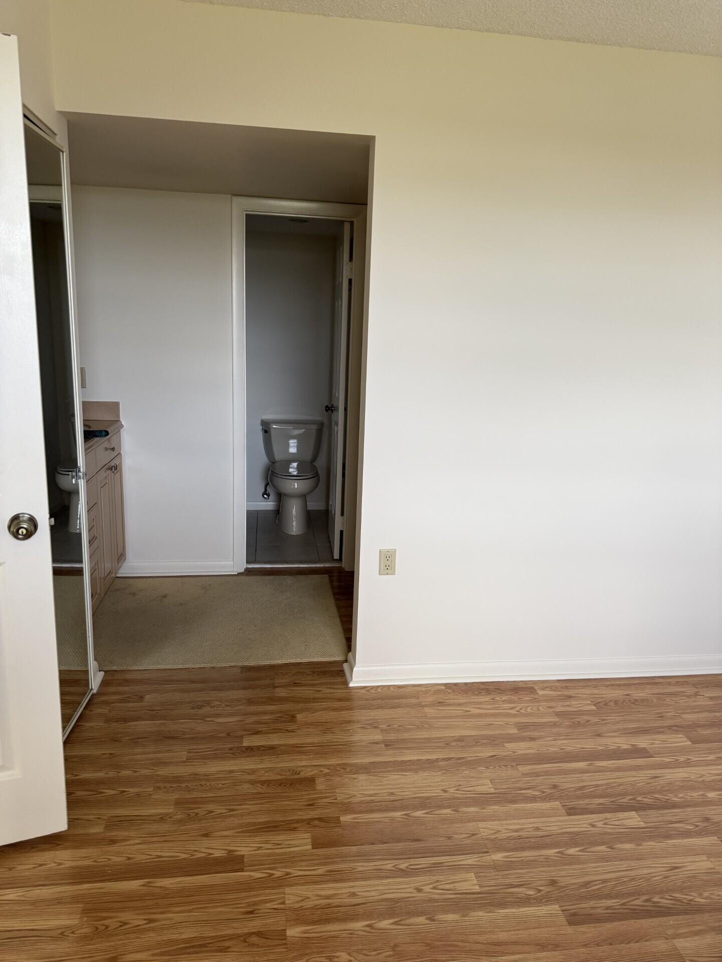 3710 Whitehall Drive 401, West Palm Beach, FL 33401 photo 13