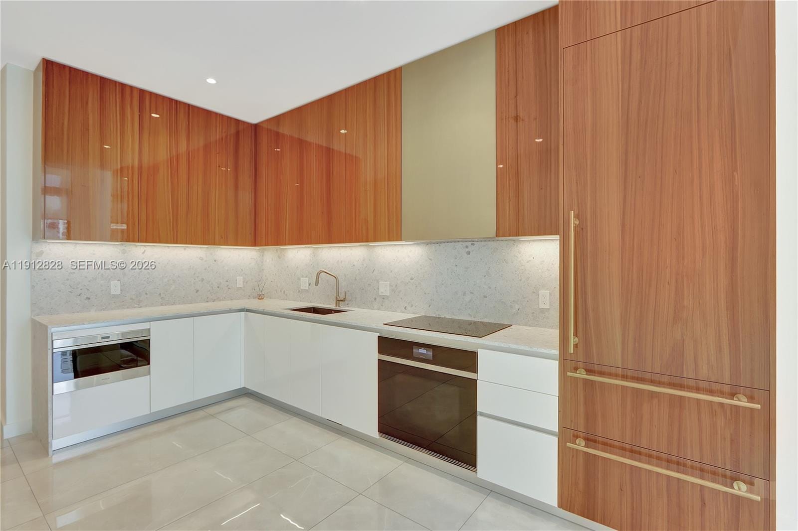 2655 S Bayshore Drive 405 — photo 9