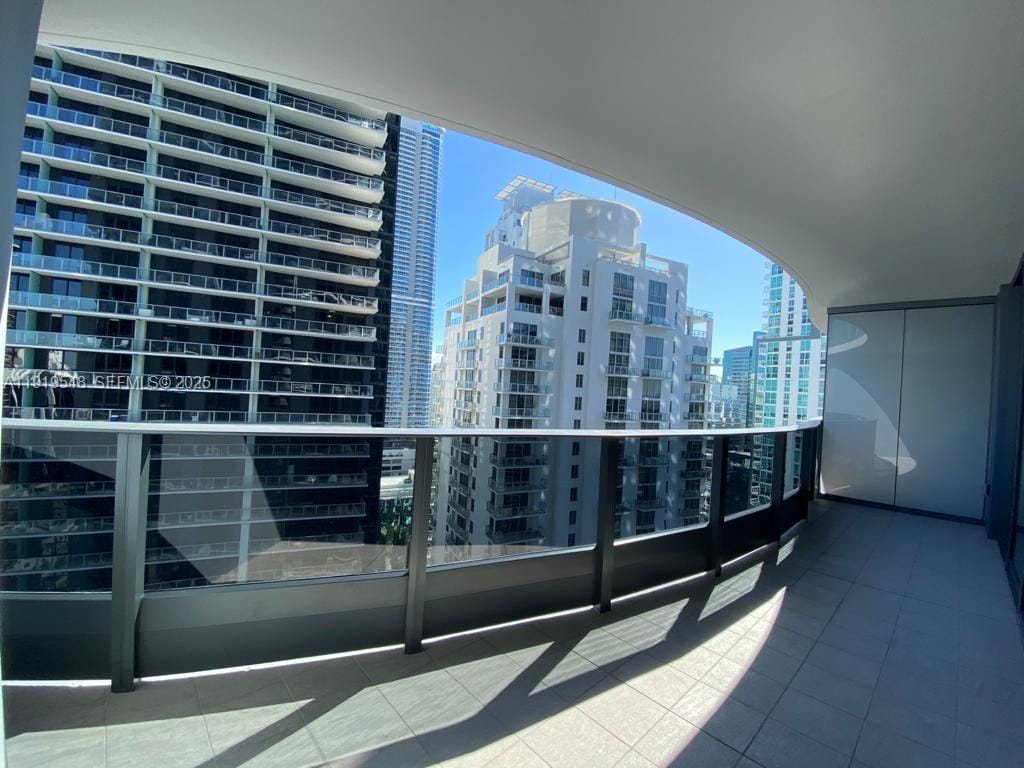 1000 Brickell Plaza 3207, Miami, FL 33131