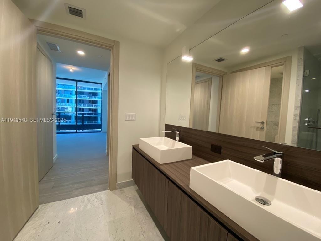 1000 Brickell Plaza 3207, Miami, FL 33131 photo 20