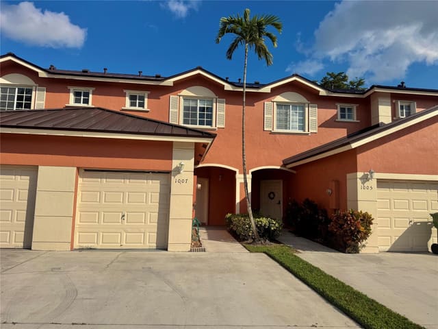 1007 NW 100th Avenue 1007, sold in Monte Carlo Townhomes, Pembroke Pines, FL