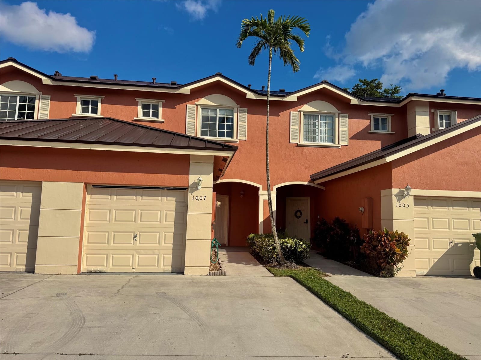1007 NW 100th Avenue 1007, Pembroke Pines, FL 33024 photo 1