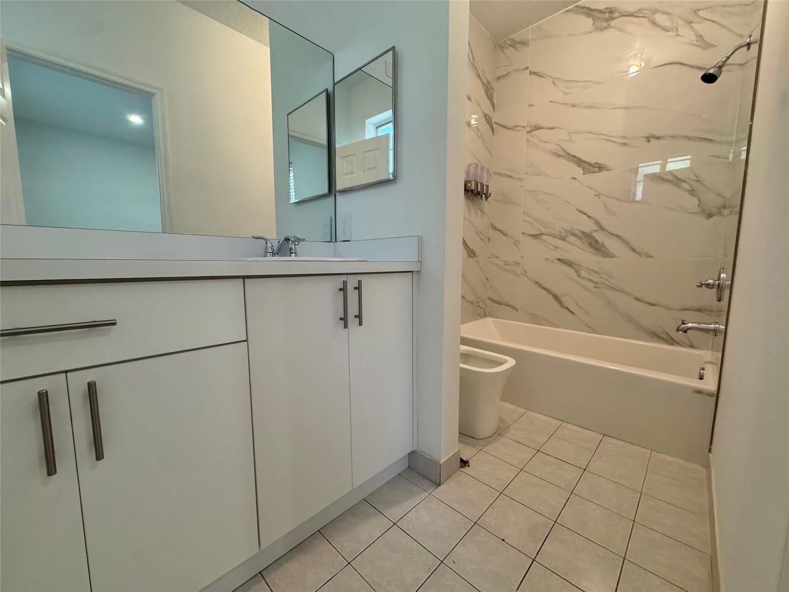 1007 NW 100th Avenue 1007, Pembroke Pines, FL 33024 photo 2