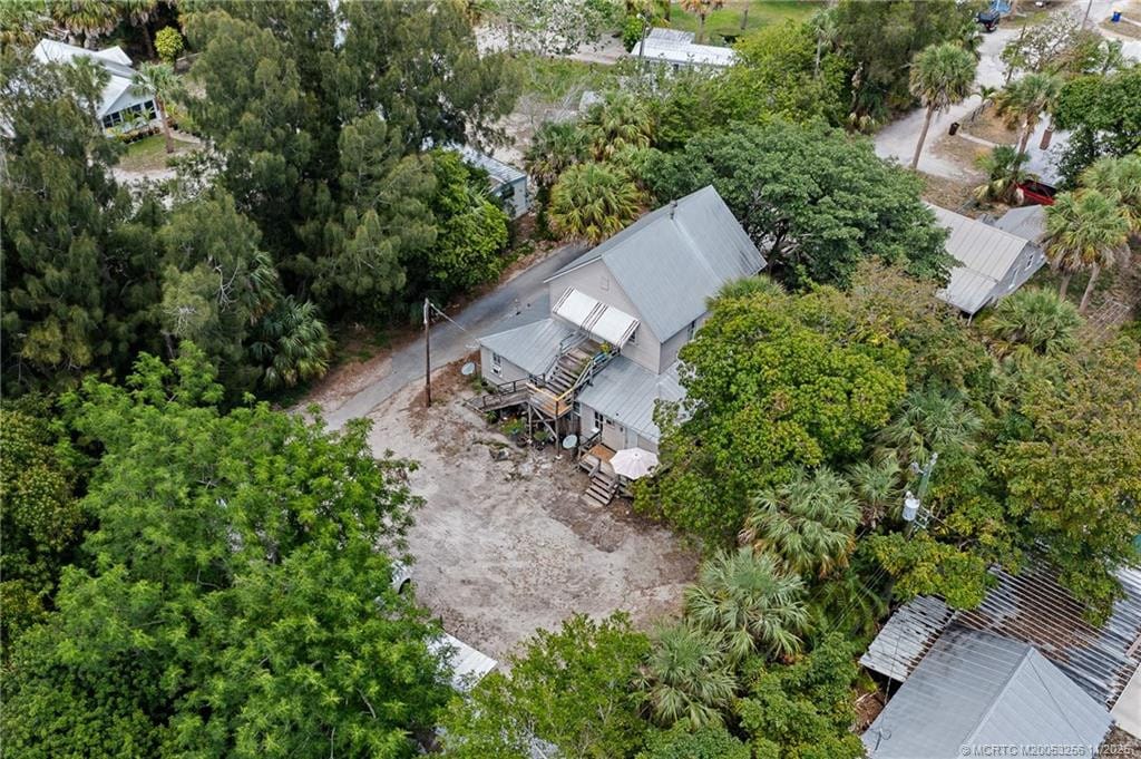 2172 NE Poinciana Terrace — photo 10