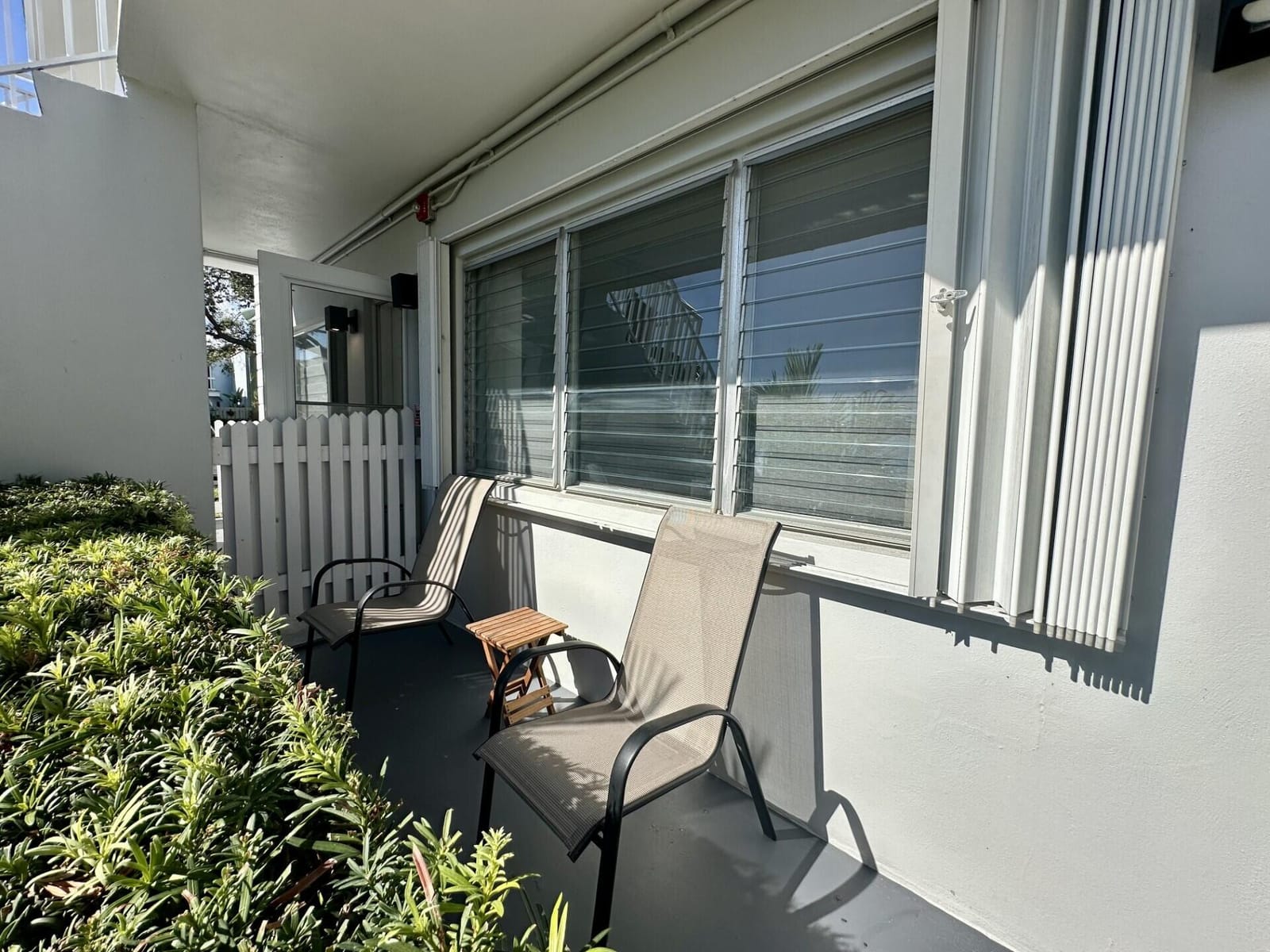1001 NE 8th Avenue 102 — photo 3