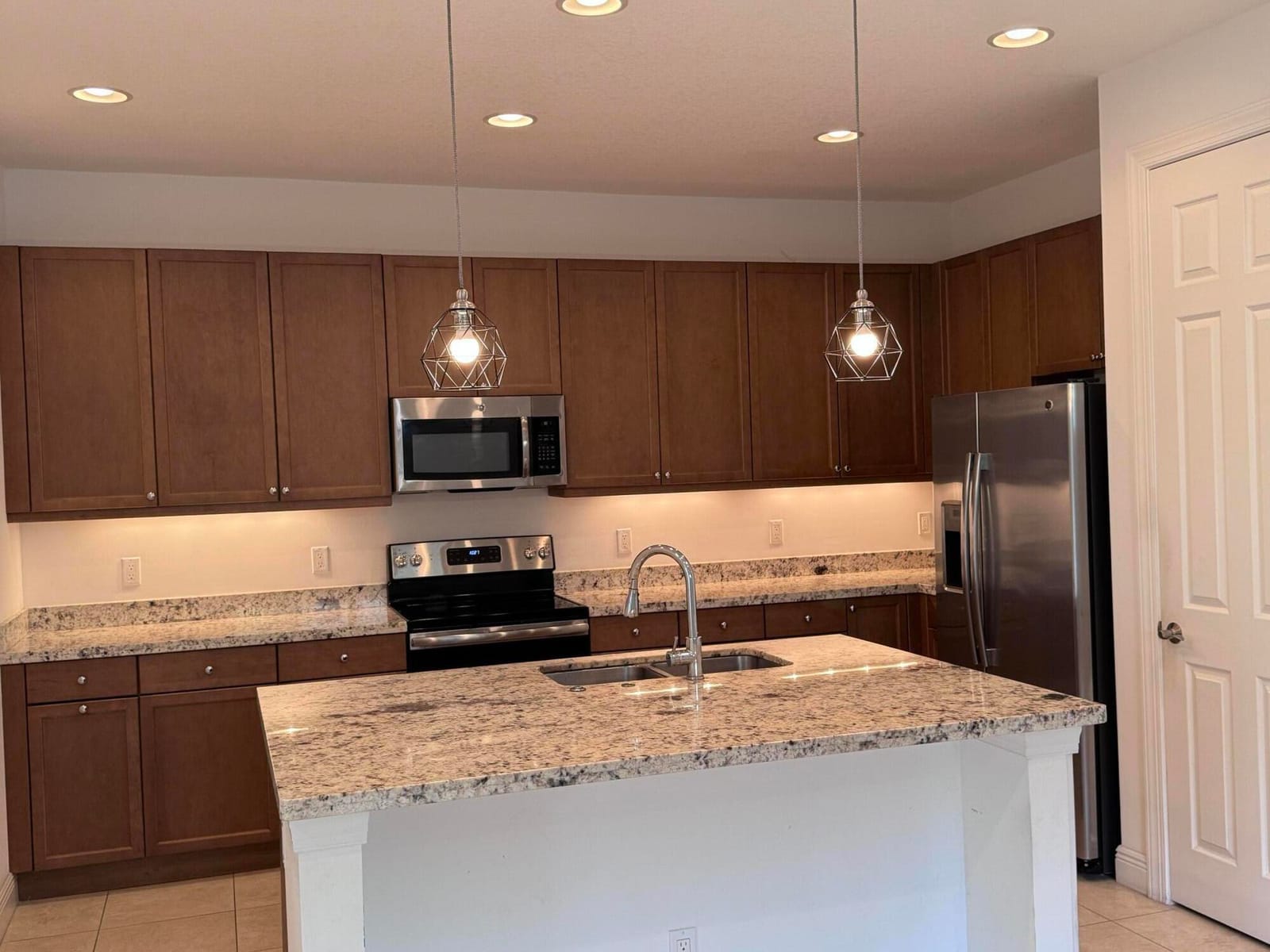 21045 SW Modena Way — photo 6