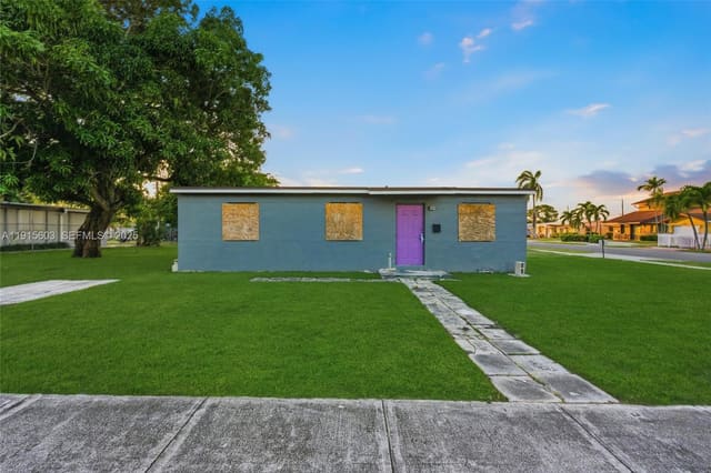 1589 NW 4th Avenue, sold in Sanders Park, Pompano Beach, FL