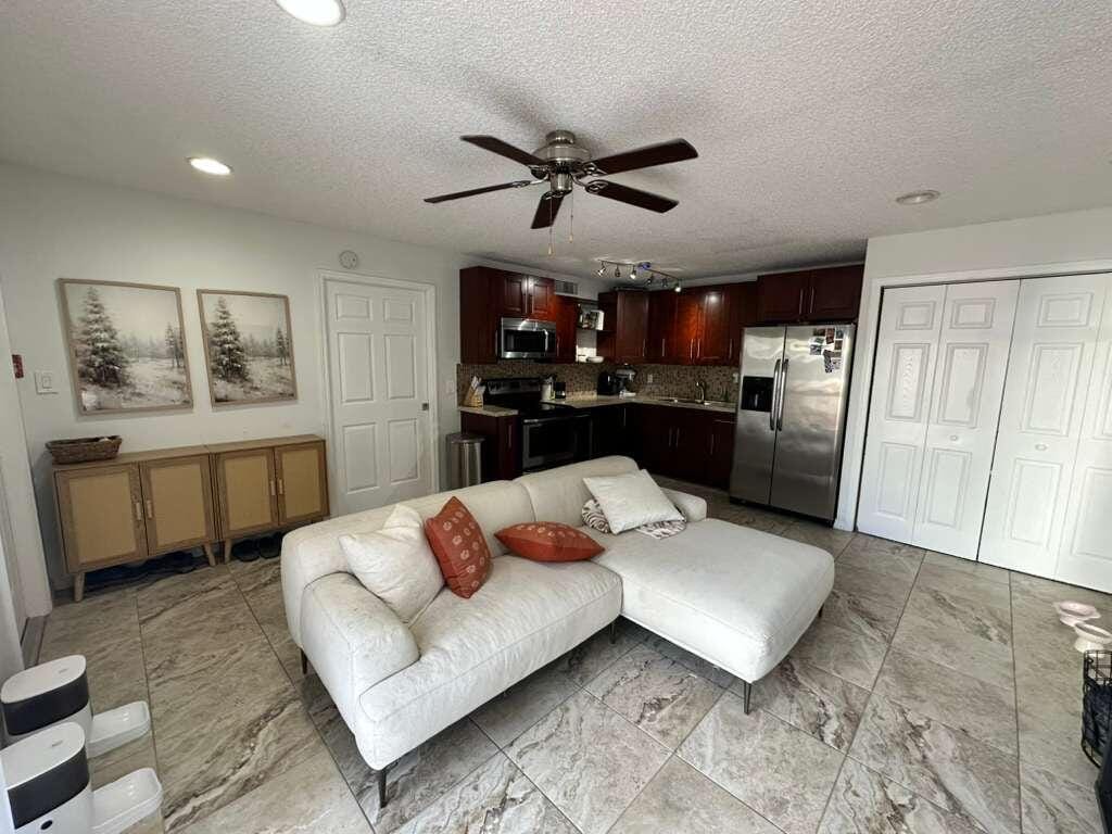 637 Executive Center Drive N 203, West Palm Beach, FL 33401 photo 16