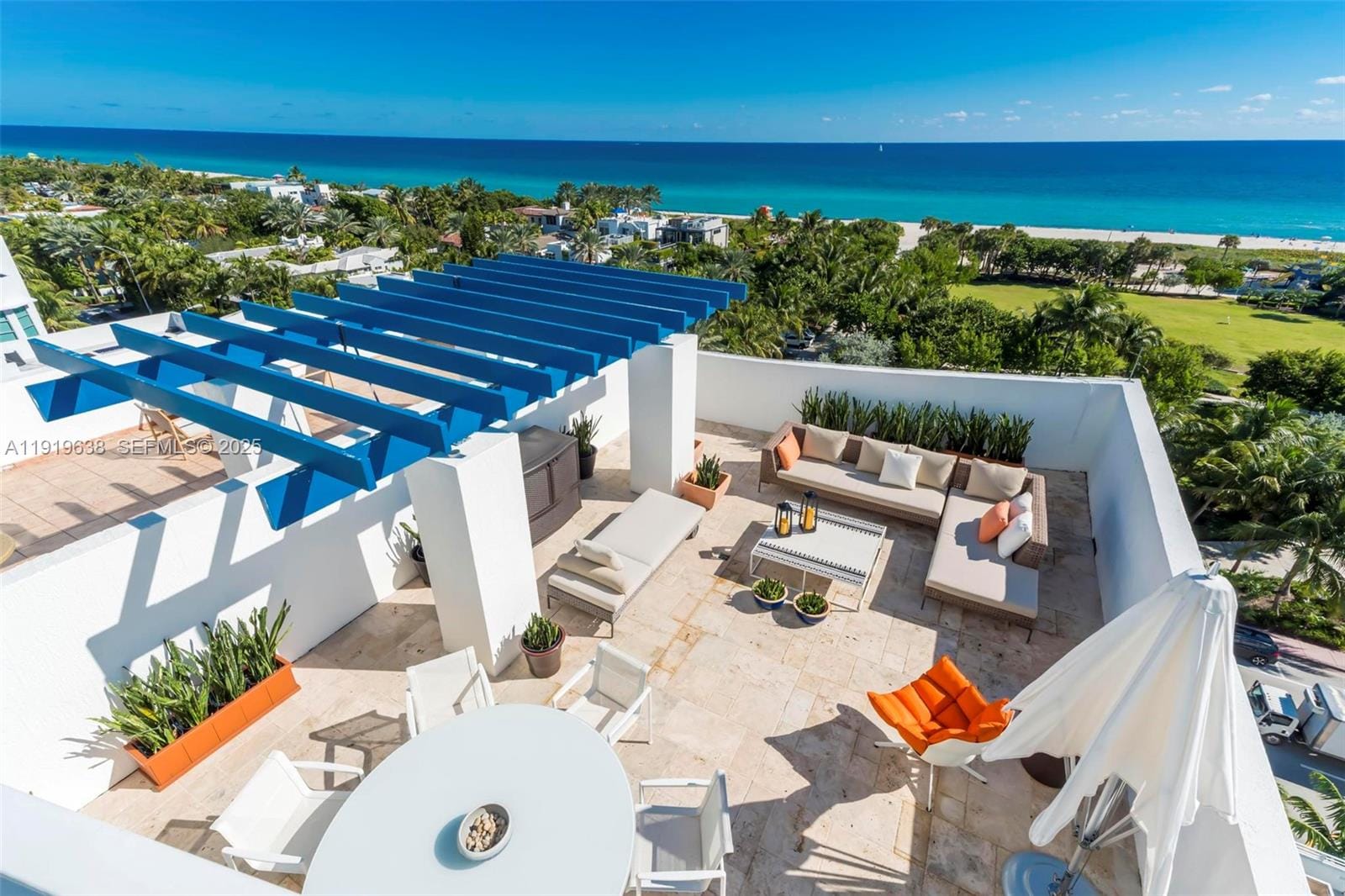 7600 Collins Avenue 1012, Miami Beach, FL 33141