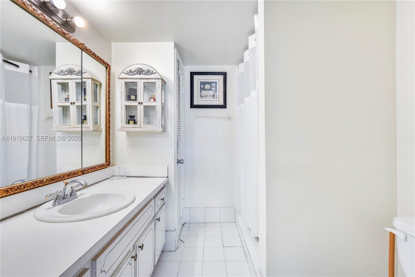 8901 NW 38th Drive 106 — photo 8