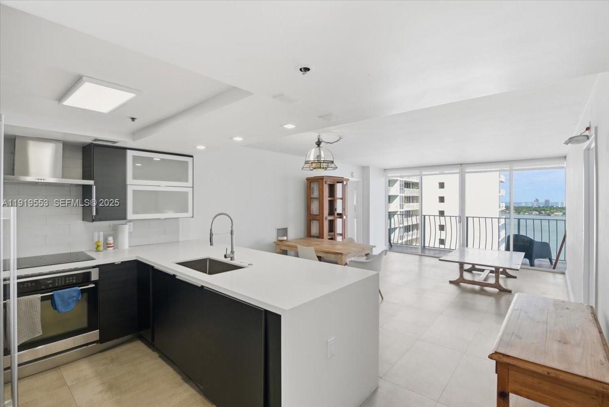 7601 E Treasure Drive 2109, North Bay Village, FL 33141, North Bay Village