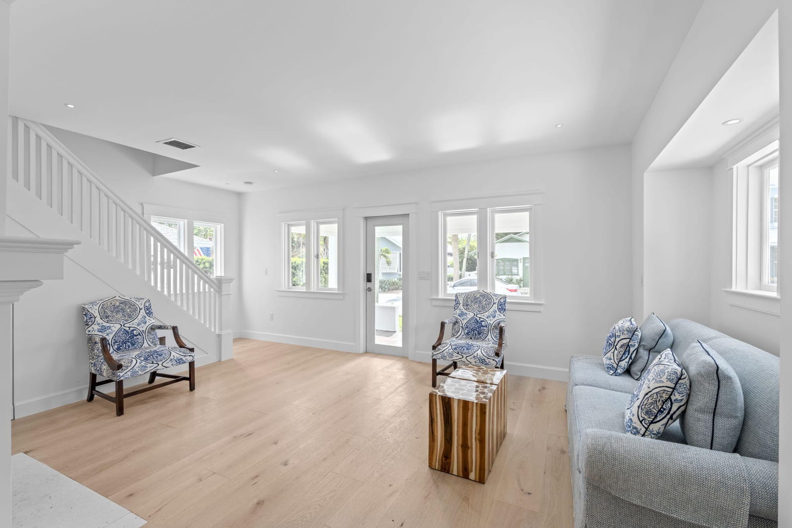 313 Vallette Way Way — photo 10