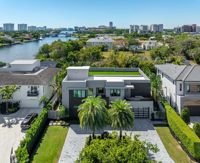 520 NE 4th Lane, sold in Left Bank Estates, Boca Raton, FL