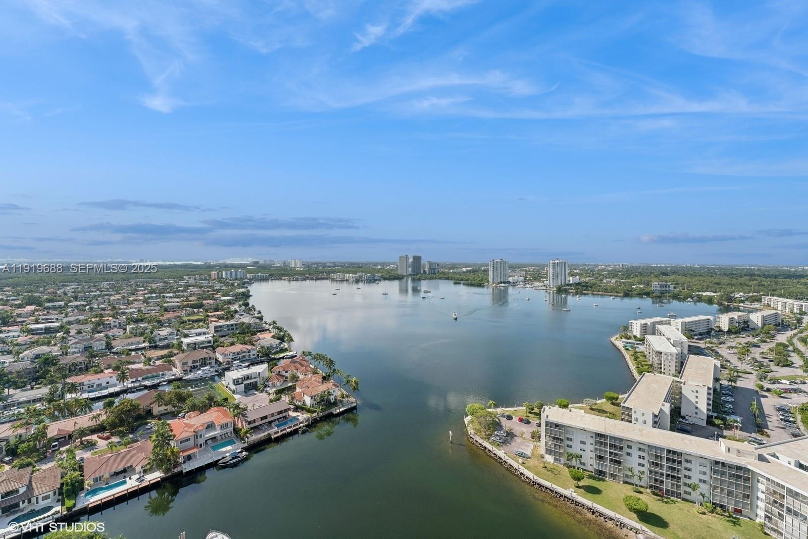 1000 W Island Boulevard 2911, Aventura, FL 33160, Aventura