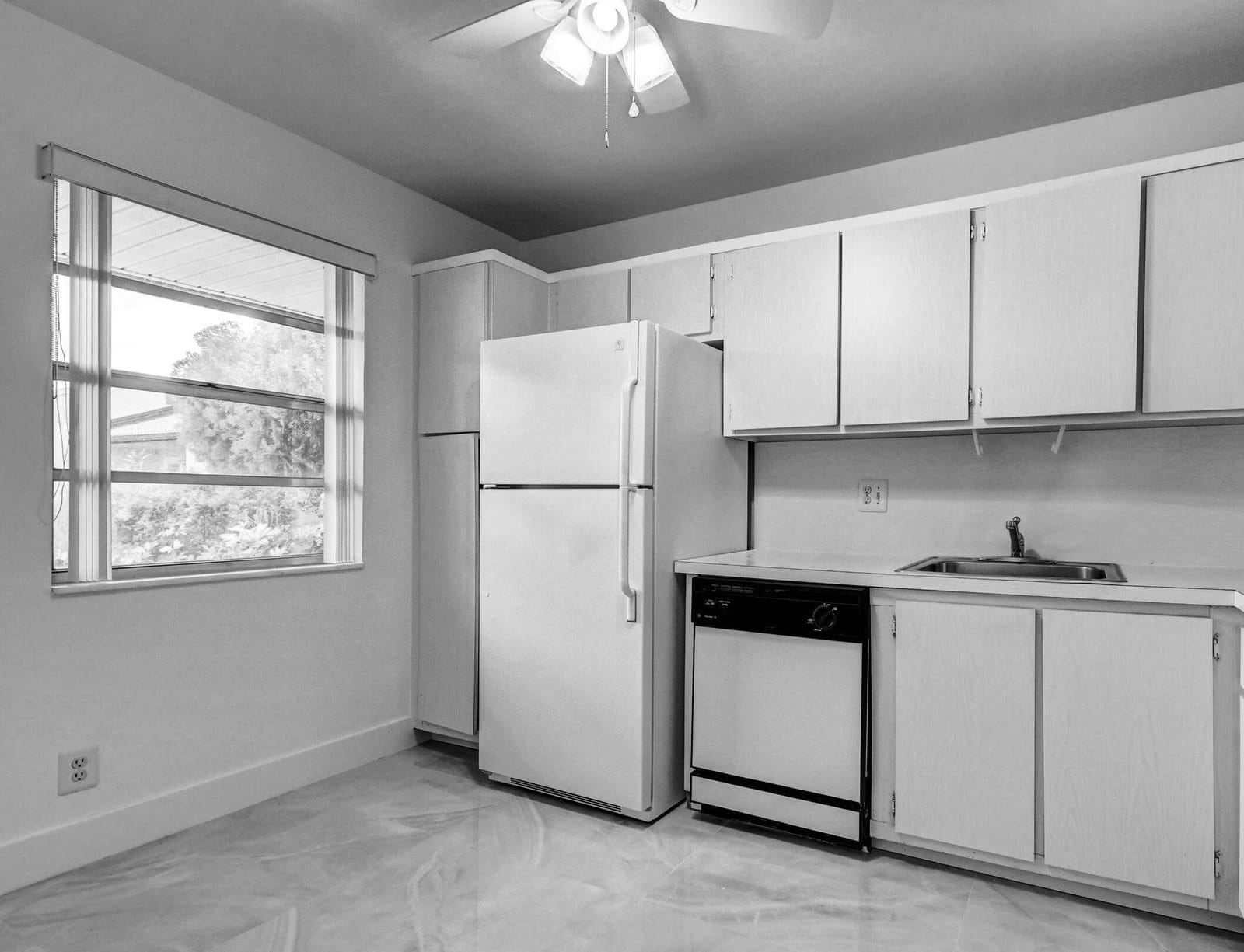 159 Lake Meryl Drive — photo 6