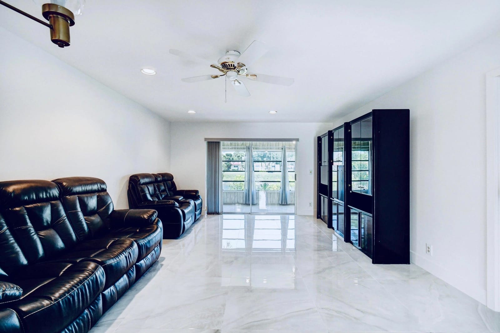 159 Lake Meryl Drive — photo 9