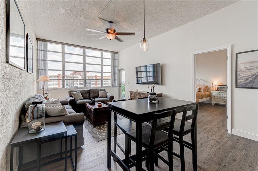 1301 NE Miami Gardens Drive 1721w — photo 12