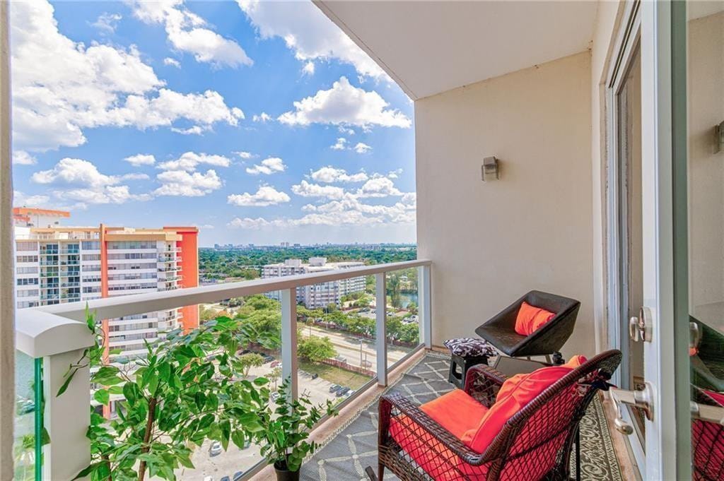 1301 NE Miami Gardens Drive 1721w, Miami, FL 33179 photo 23