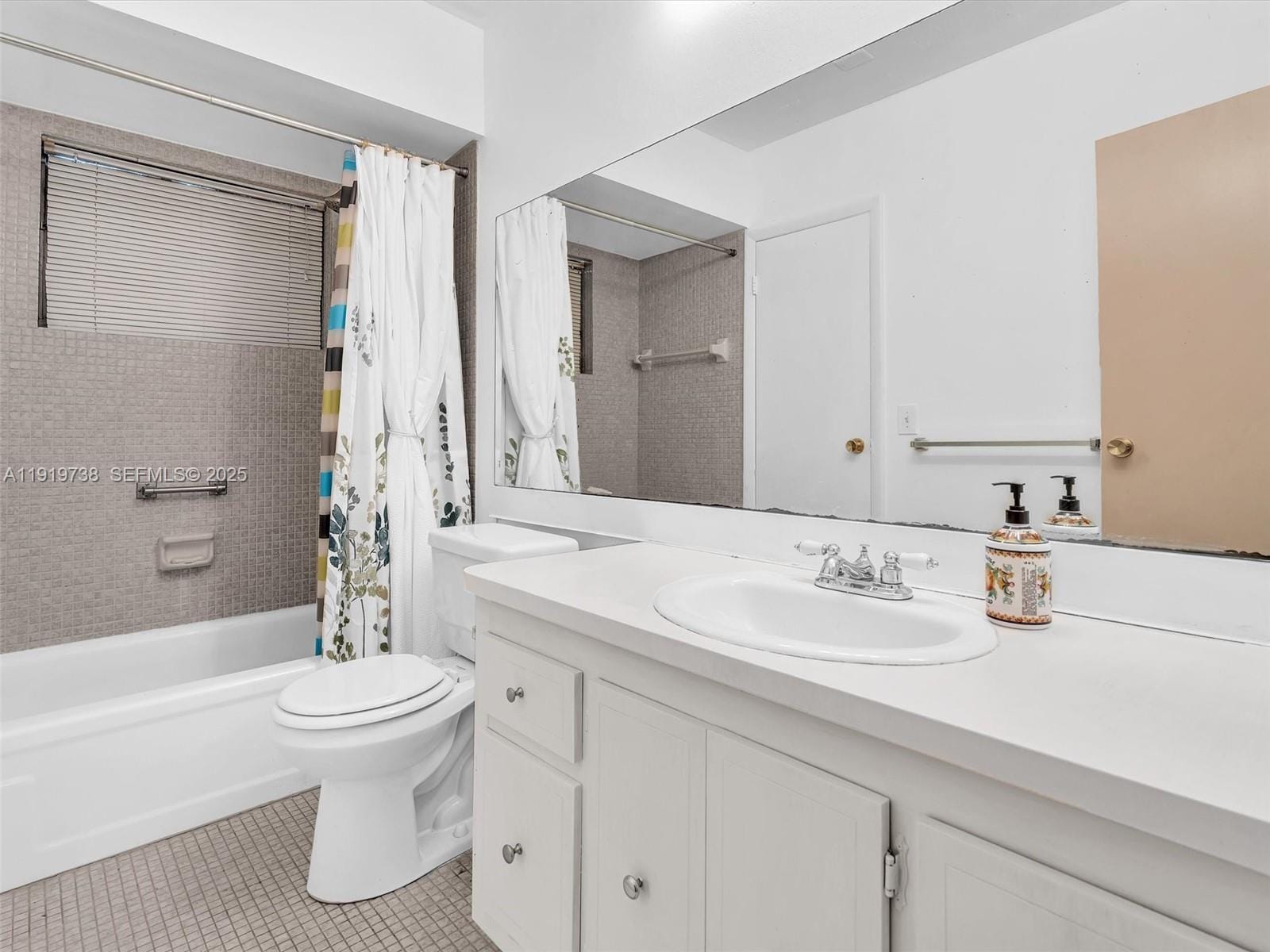 5102 NW 36th Street 607, Lauderdale Lakes, FL 33319 photo 27