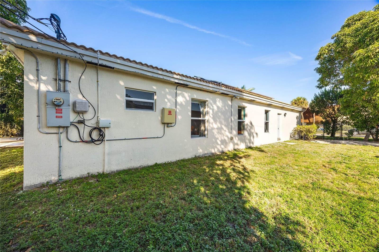 5408 NW 18th Place — photo 7