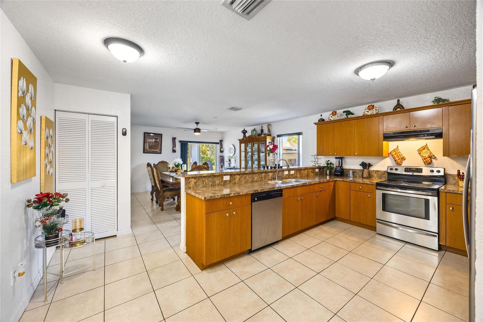 5408 NW 18th Place — photo 10