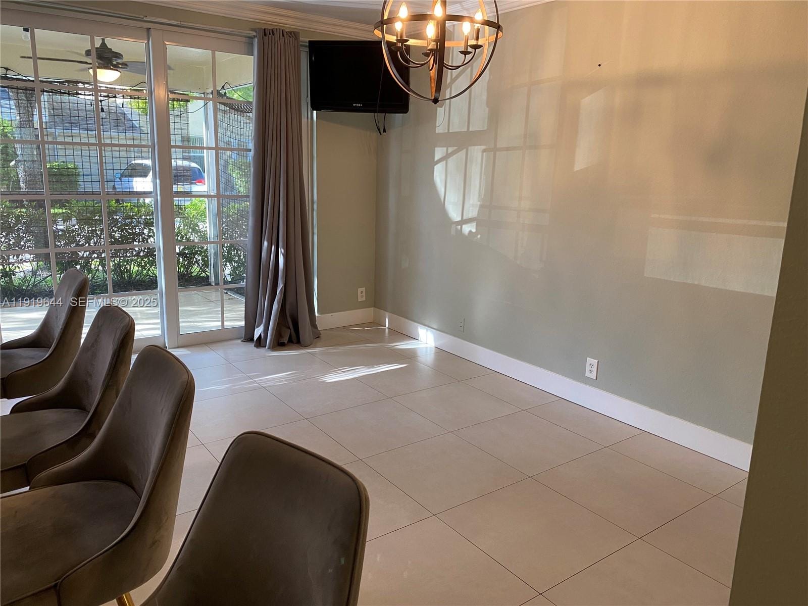 10931 Jewel Box Lane — photo 4
