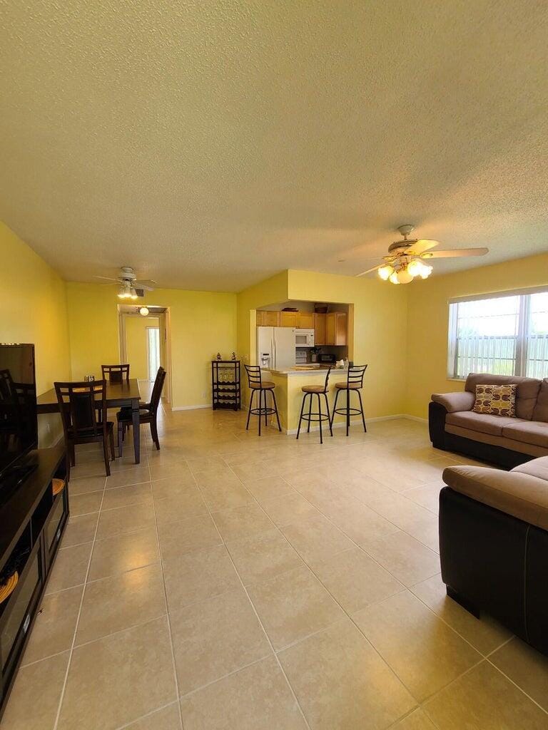 133 Camden F — photo 3