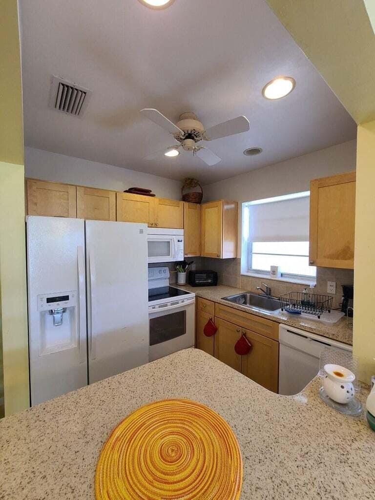 133 Camden F — photo 6