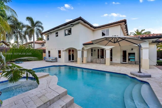 7970 NW 156th Terrace, sold in Silvercrest Lake Estates, Miami Lakes, FL