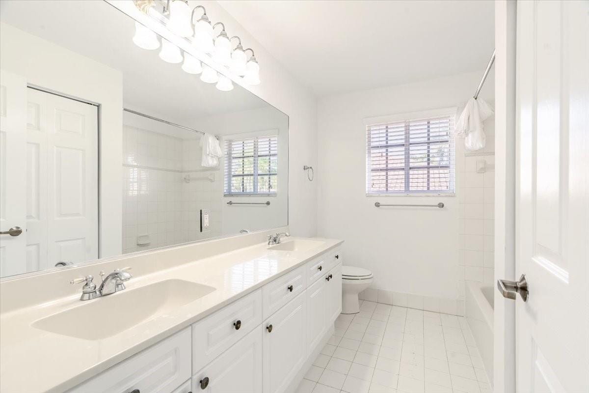 2543 Hunters Run Way, Weston, FL 33327 photo 30