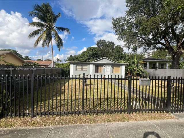 2255 NW 85th Street, sold in West Little River, Miami, FL
