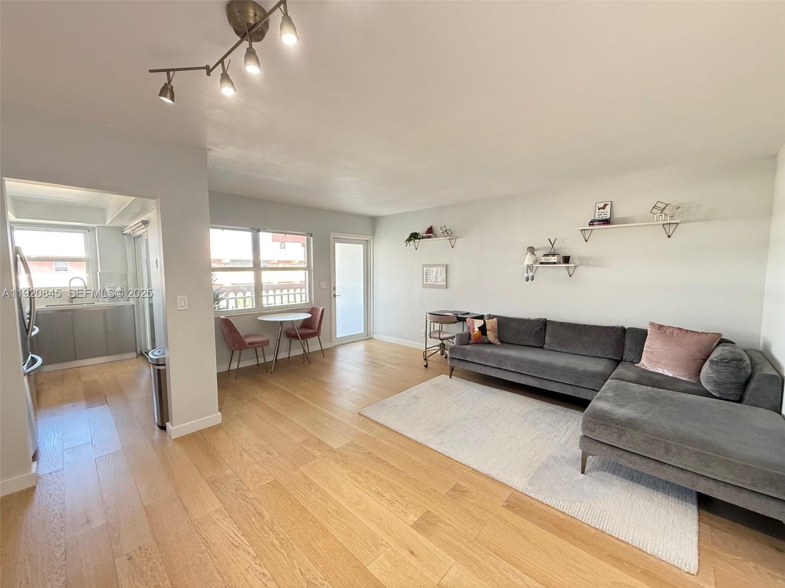 180 NE 12th Avenue 12E — photo 11