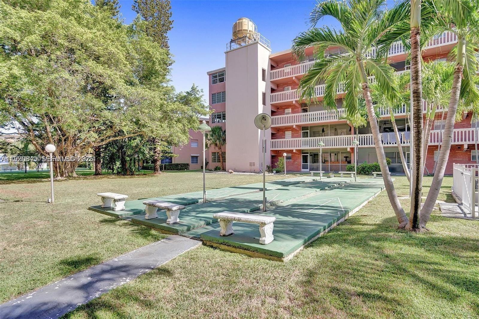 180 NE 12th Avenue 12E, Hallandale Beach, FL 33009 photo 23