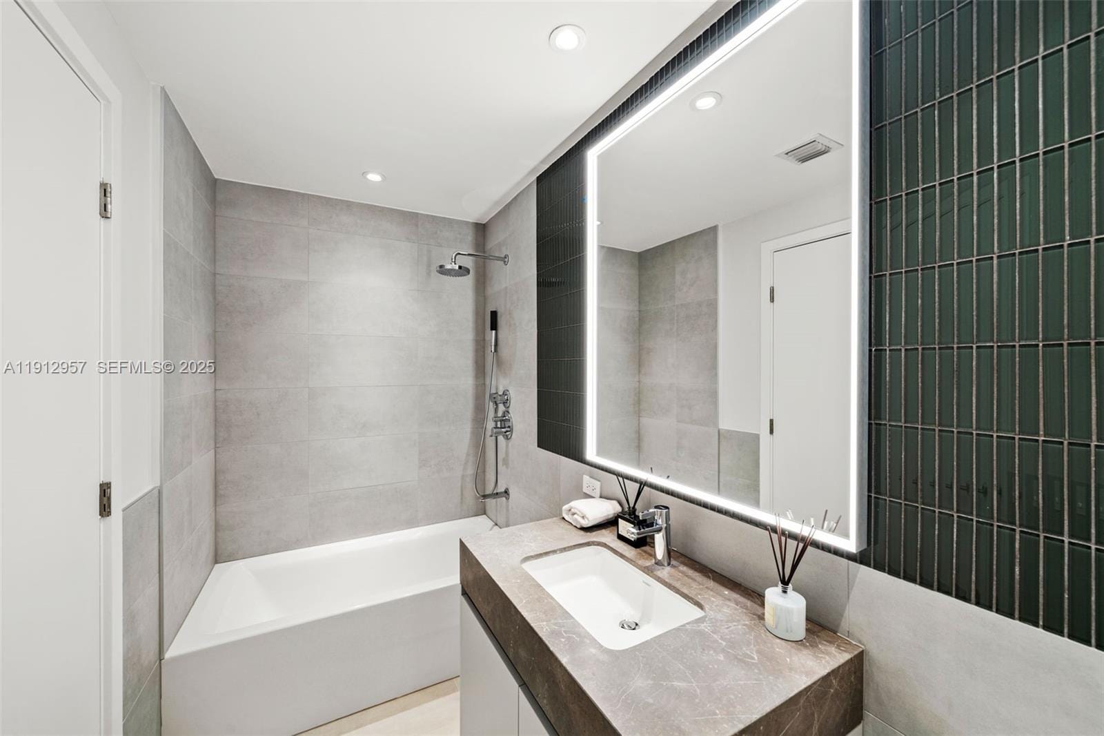 500 Alton Road 2303, Miami Beach, FL 33139 photo 29