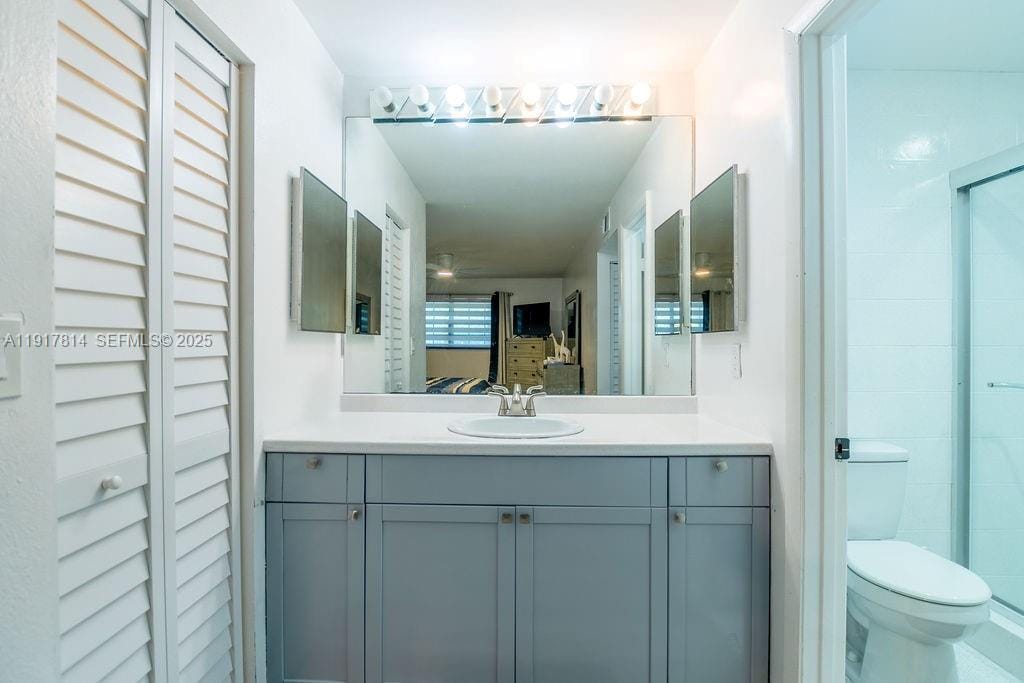 929 NE 199th Street 203, Miami, FL 33179 photo 16
