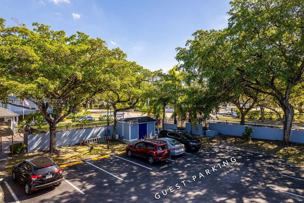 929 NE 199th Street 203, Miami, FL 33179 photo 29