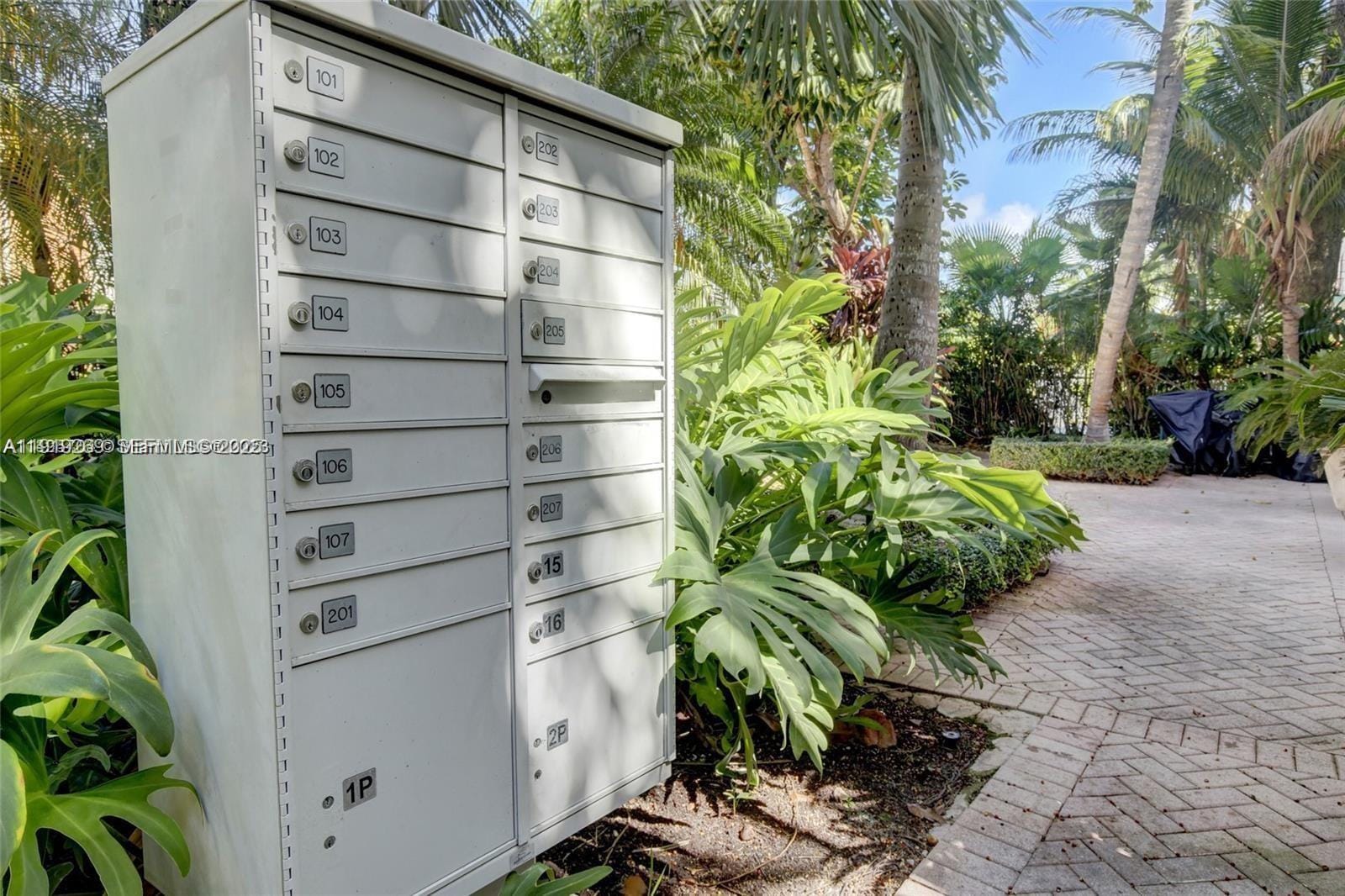 1127 Euclid Avenue 206, Miami Beach, FL 33139 photo 17