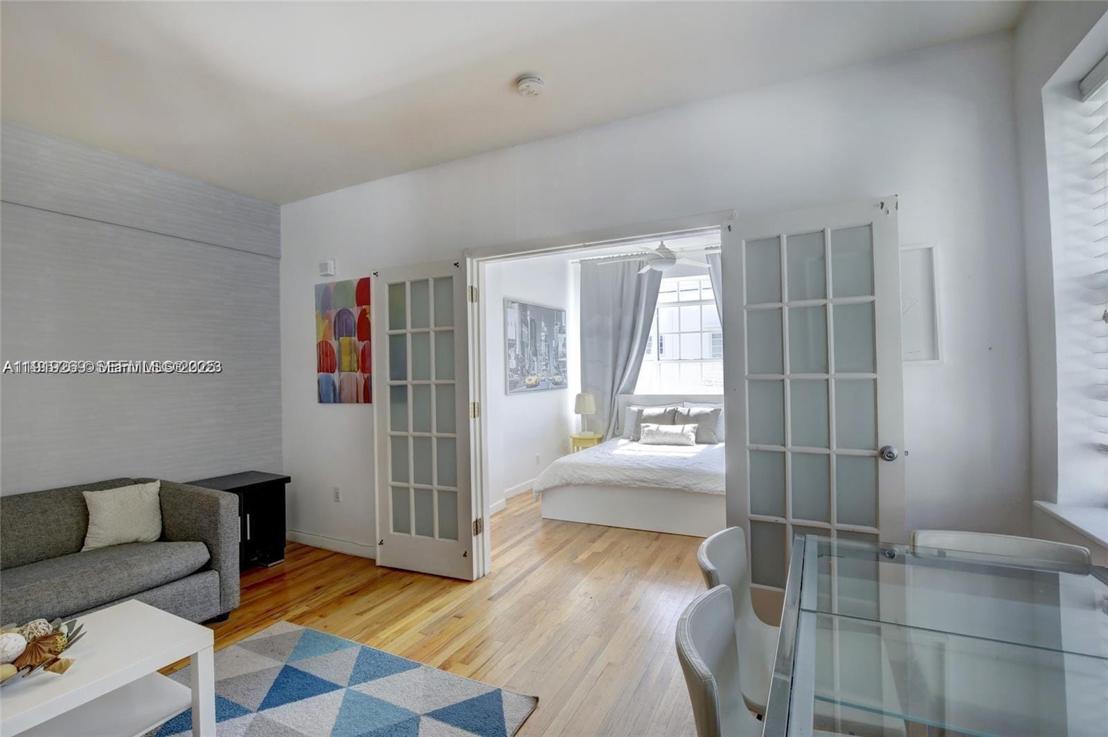 1127 Euclid Avenue 206 — photo 8