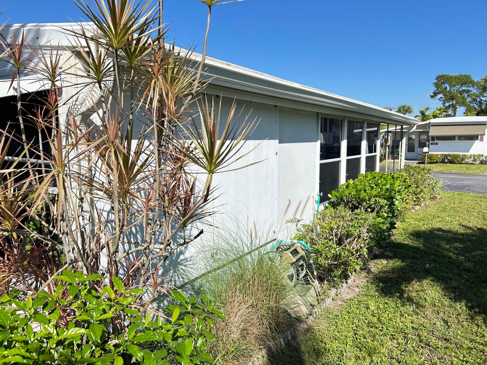 425 E Bougainvillea Drive — photo 4