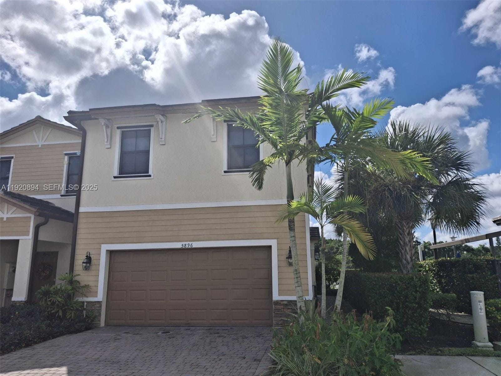 5896 Mustang Manor, Davie, FL 33314 photo 2