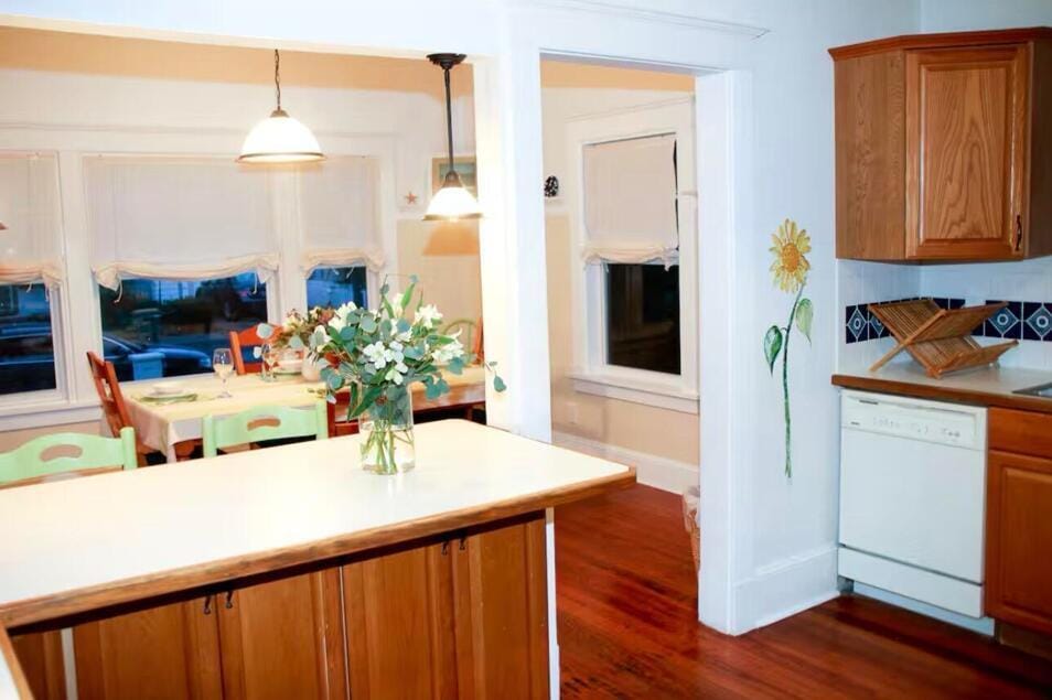 211 N Ocean Breeze 1 — photo 7