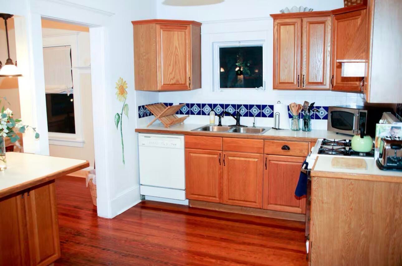 211 N Ocean Breeze 1 — photo 10