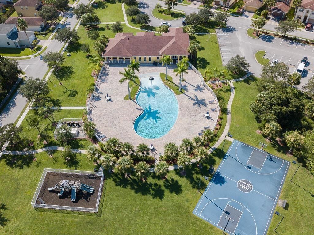 9446 Windrift Circle, Fort Pierce, FL 34945 photo 13