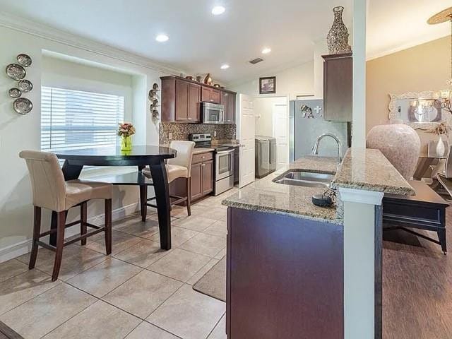 9446 Windrift Circle — photo 3
