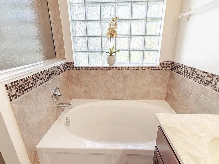 9446 Windrift Circle — photo 10