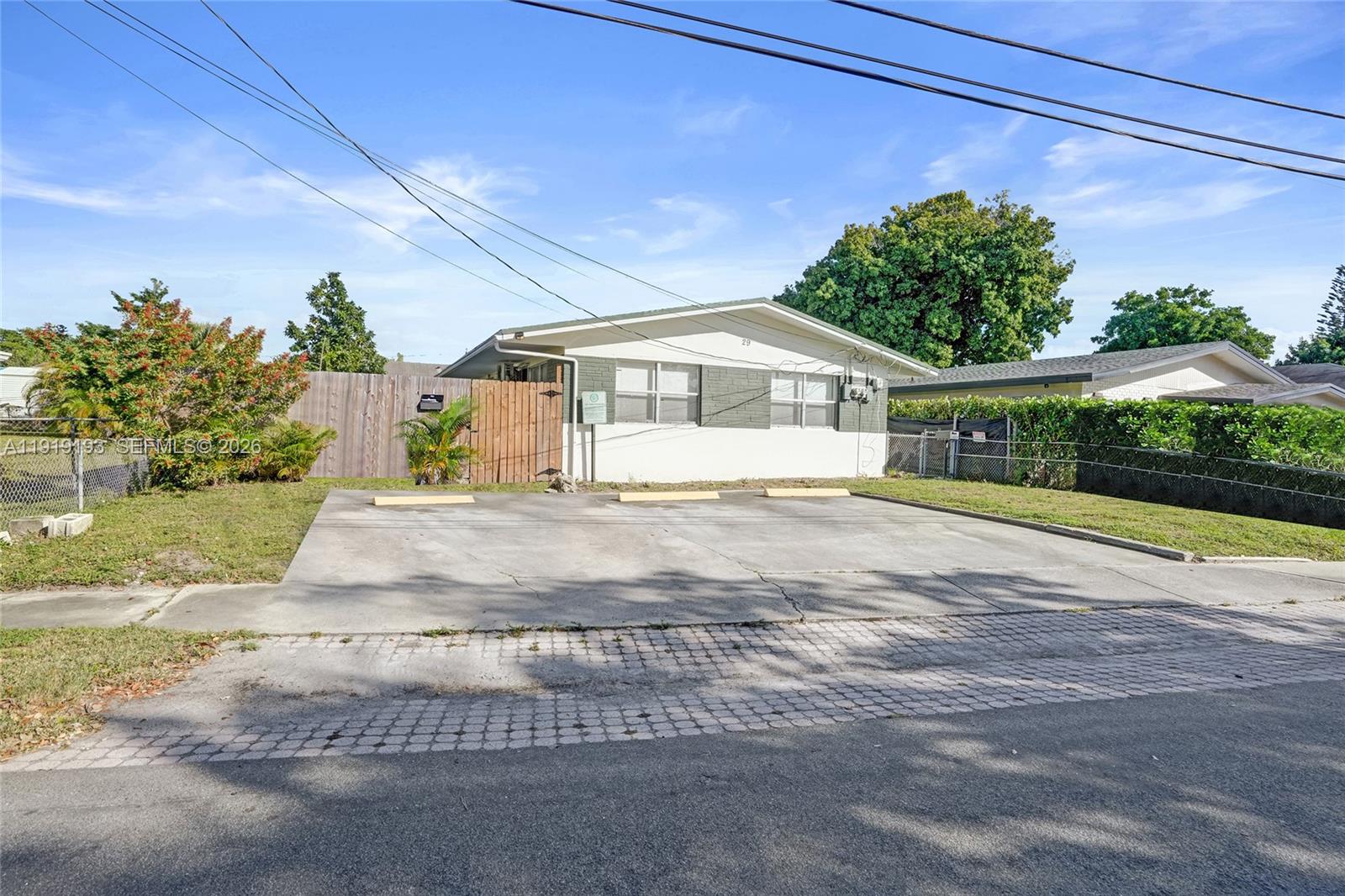 29 SW 8th Avenue 1, Dania Beach, FL 33004, Dania Beach