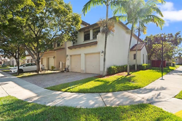8934 SW 227th Terrace, sold in Trellis At Bayshore, Cutler Bay, FL